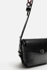CHAIN CROSSBODY BAG