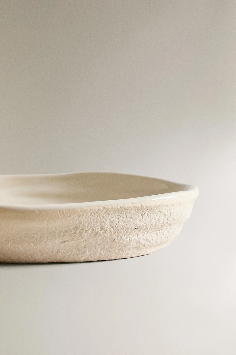CERAMIC BATHROOM SOAP DISH WITH TEXTURE