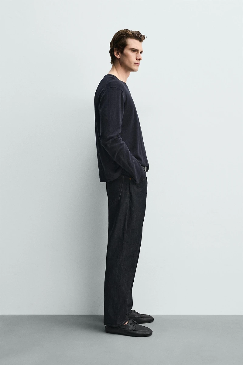 STRAIGHT FIT JEANS