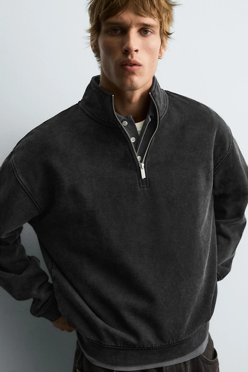 WASHED QUARTER-ZIP SWEATSHIRT