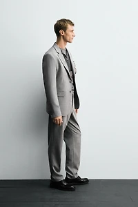 TEXTURED SUIT BLAZER