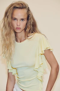 RUFFLED SLEEVE T-SHIRT