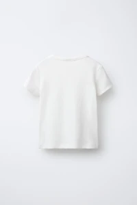 RIBBED T-SHIRT WITH JEWEL APPLIQUÉ