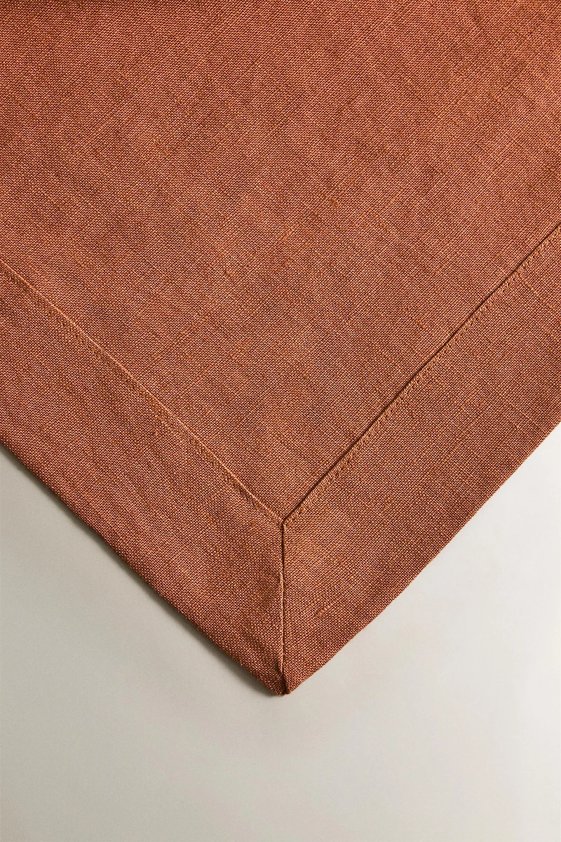 PLAIN FADED LINEN TABLECLOTH