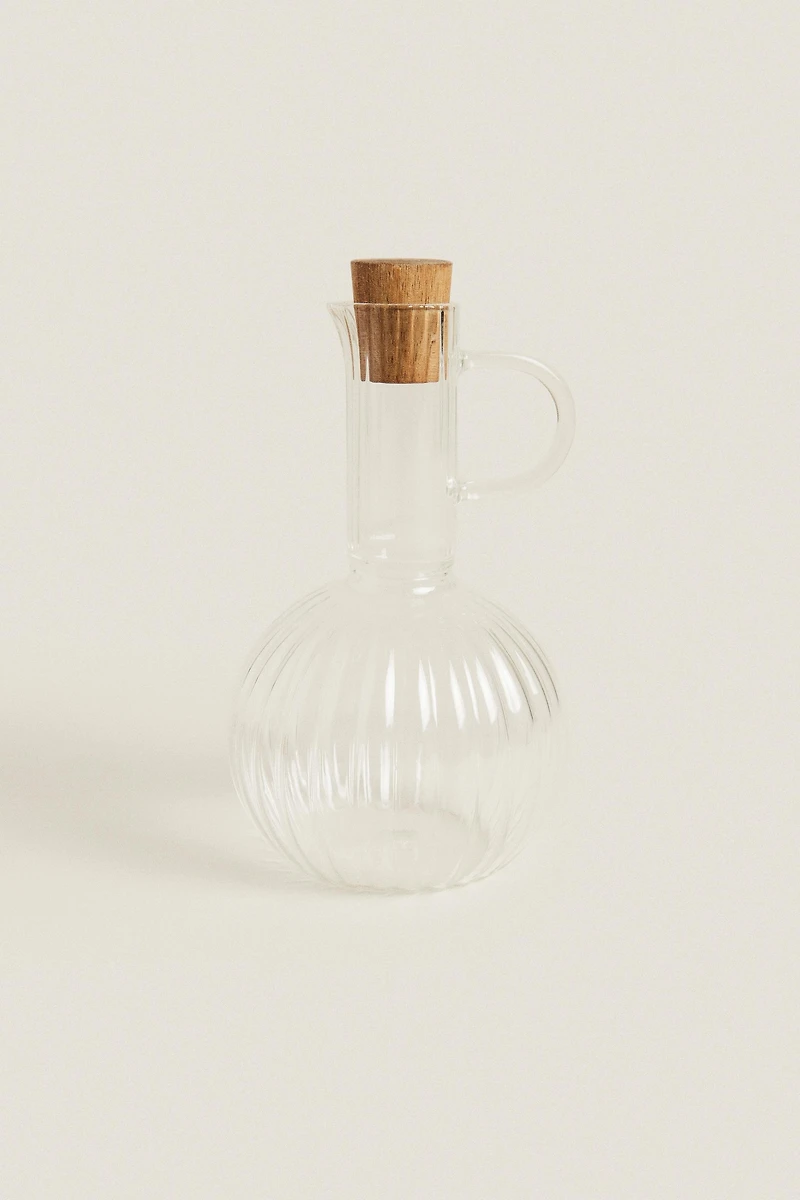 BOROSILICATE GLASS AND WOOD CRUET SET