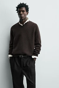 100% WOOL V-NECK JUMPER LIMITED EDITION