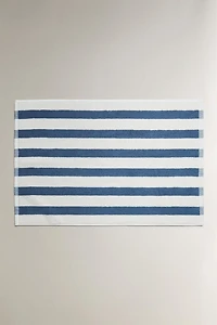 TWO-TONE STRIPED BATH MAT