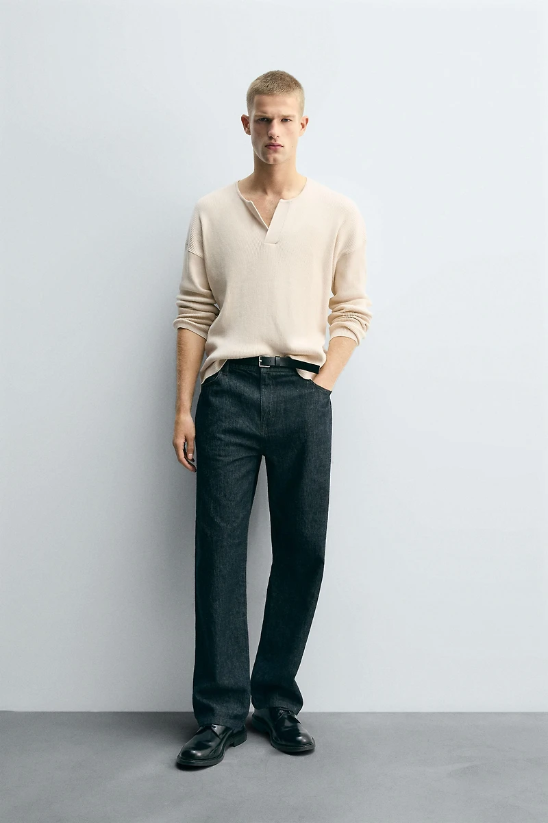 RELAXED FIT TEXTURED SWEATER