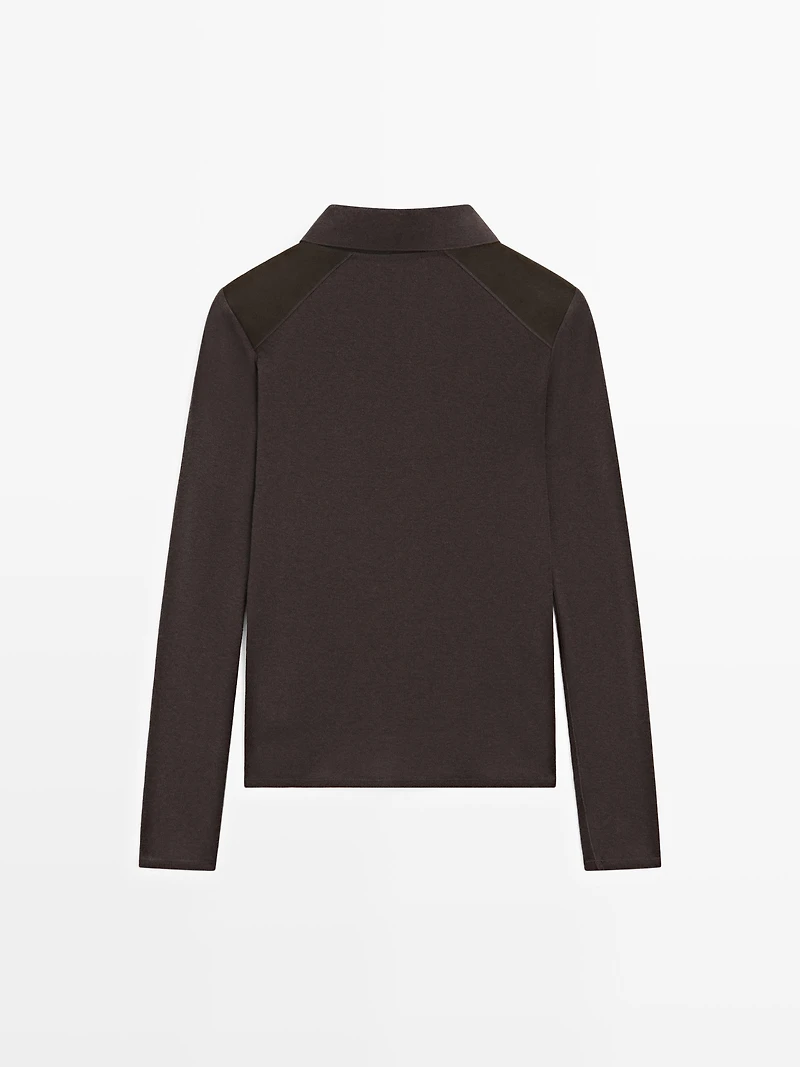 Polo T-shirt with shoulder pads