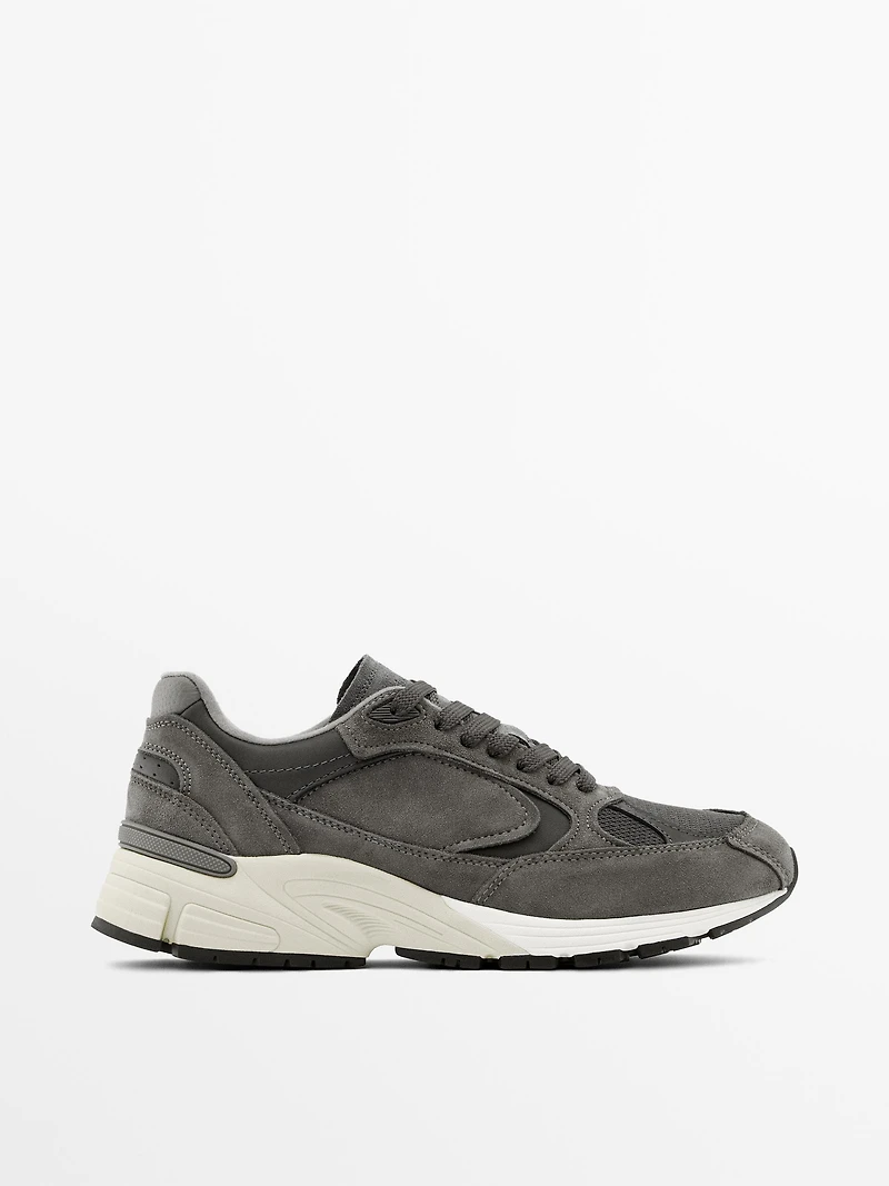Contrast trainers