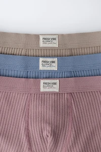 AGES 6- / THREE-PACK OF RIBBED BOXERS WITH LABEL