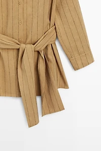 Chemise fluide à rayures avec détail ceinture