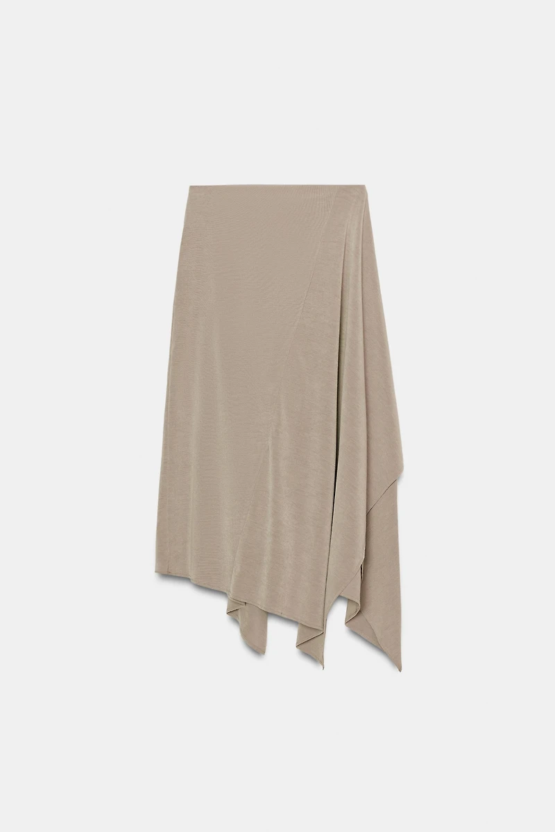 FLOWY ASYMMETRIC SKIRT