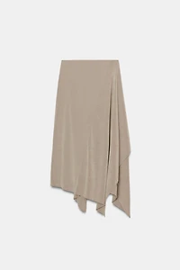 FLOWY ASYMMETRIC SKIRT