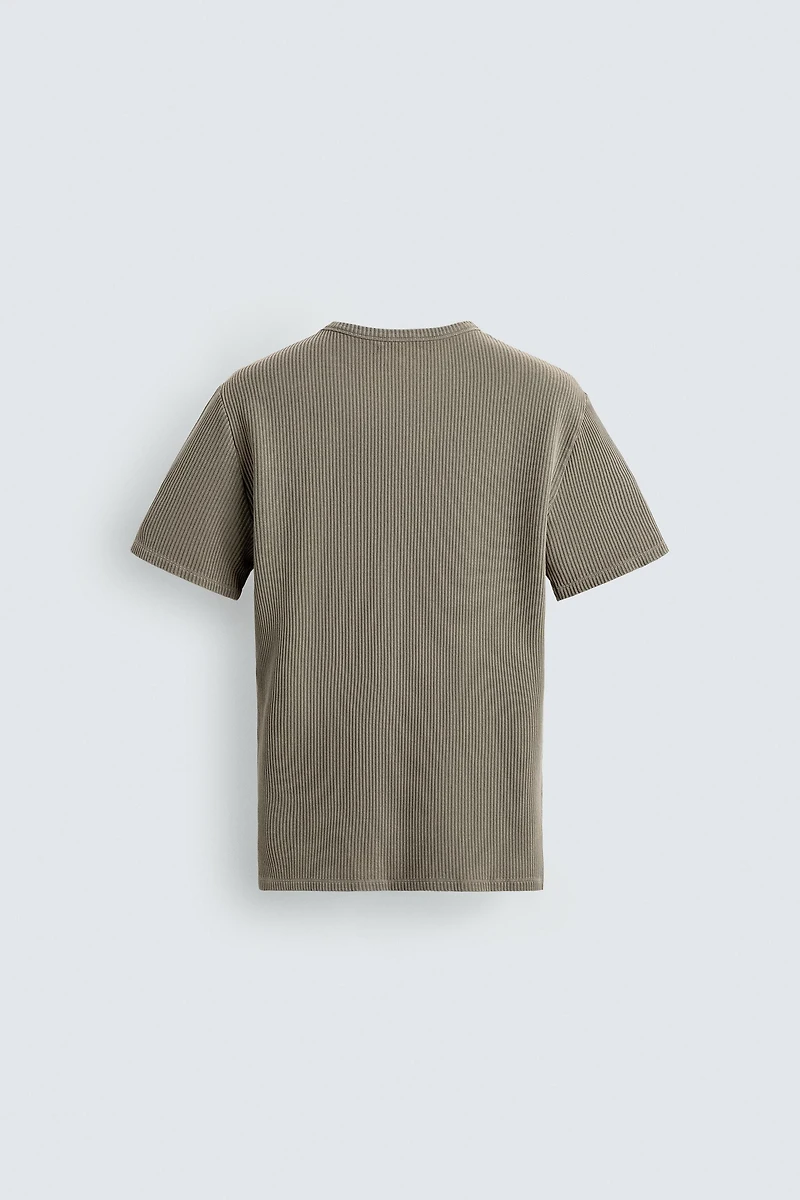 SLIM FIT TEXTURED KNIT T-SHIRT