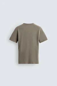 SLIM FIT TEXTURED KNIT T-SHIRT