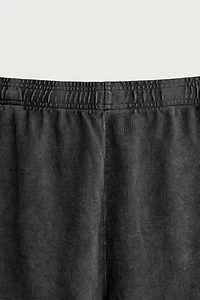 WASHED WAFFLE TEXTURE SWEATSHORTS