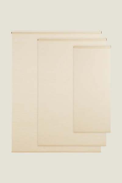 CURTAIN | MEDIUM OPACITY JUTE RETRACTABLE BLIND