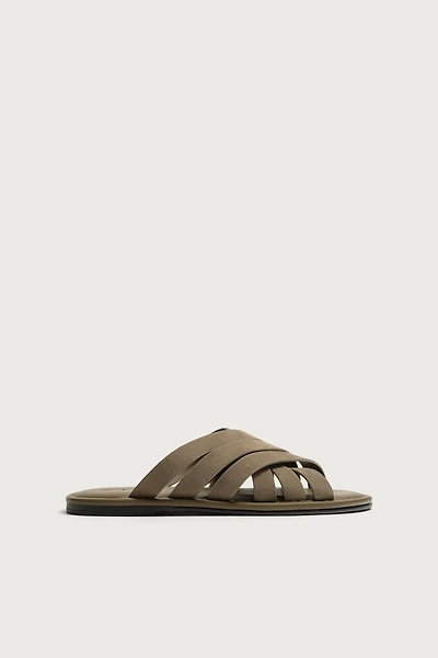 LEATHER STRAP SANDALS