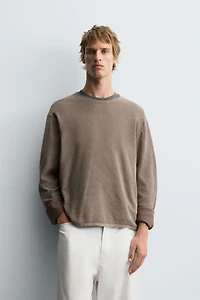 WASHED TEXTURED SWEATER