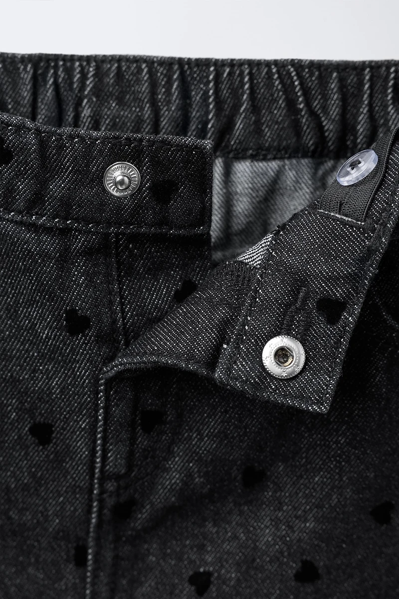 JUPE EN JEAN CŒURS FLOQUÉS