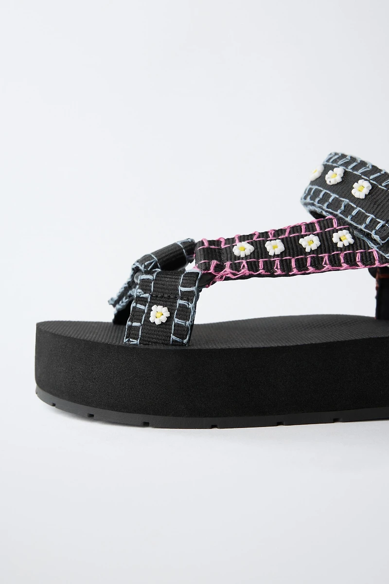 EMBROIDERED FLORAL SANDALS