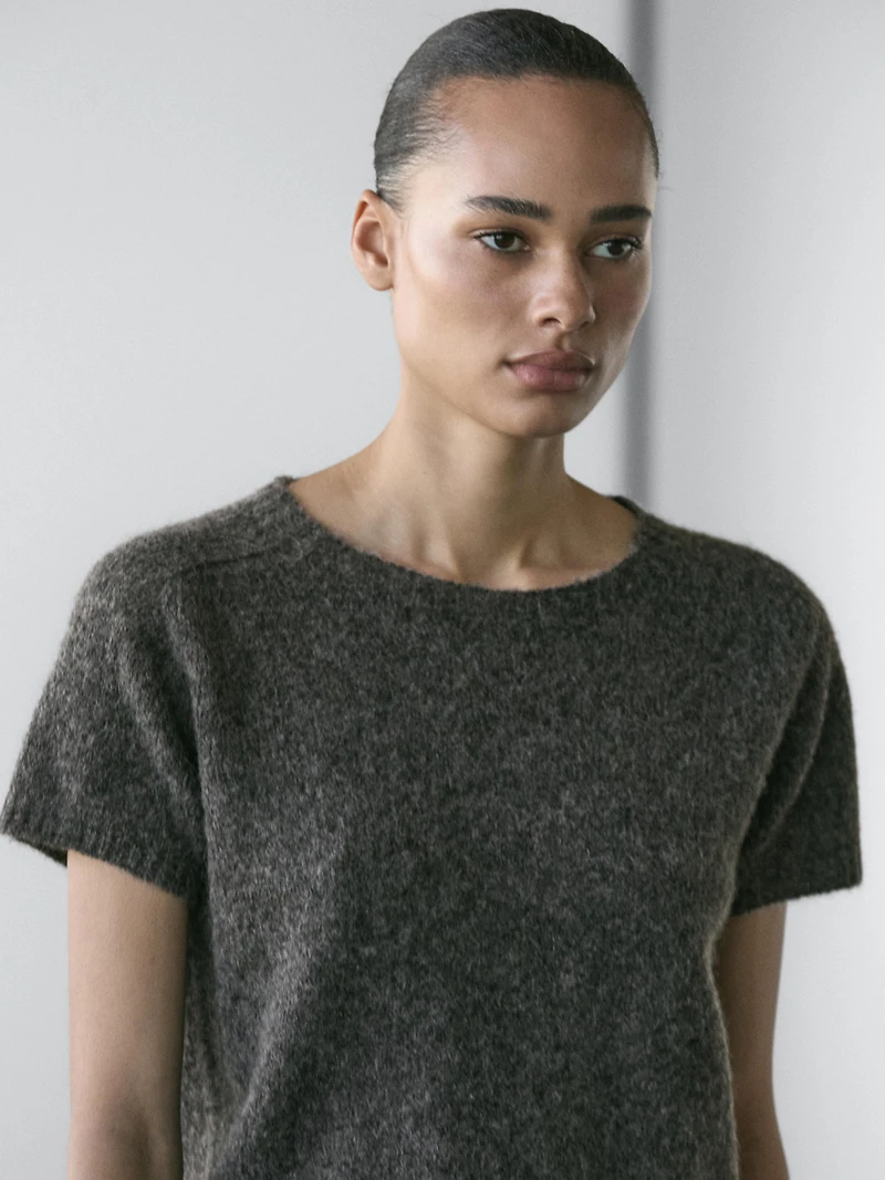 Short knit alpaca and wool sweater