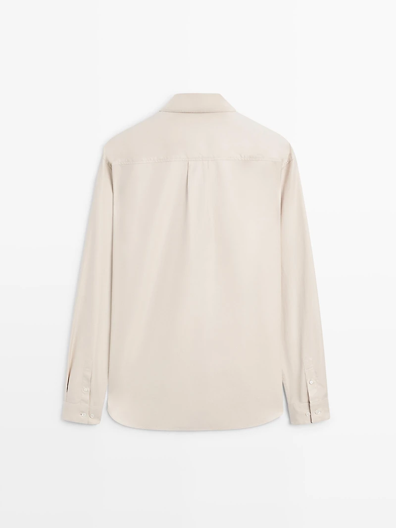Cotton shirt with pockets