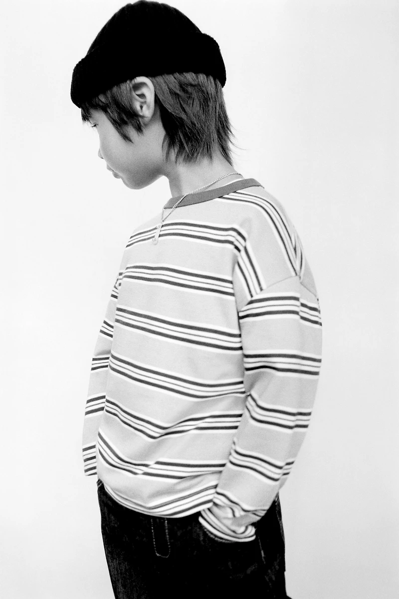 HEAVYWEIGHT STRIPED T-SHIRT