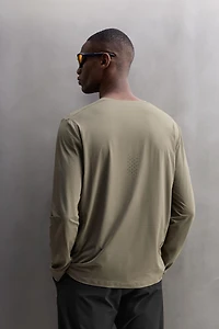 T-SHIRT TECHNIQUE PERFORÉ