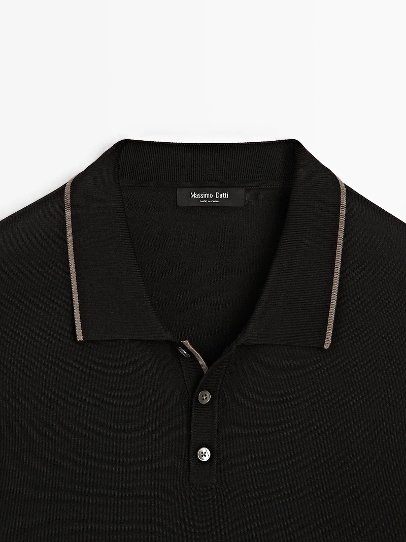 Knit polo shirt with coloured collar detail