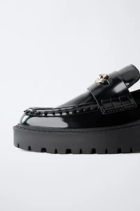 MOCASSINS DÉTAIL MÉTALLIQUE