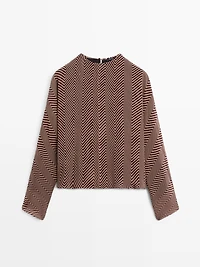 Flowing geometric print blouse