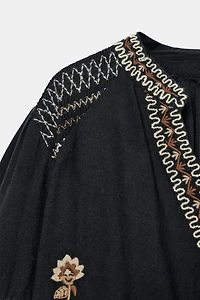 EMBROIDERED FLORAL SHIRT