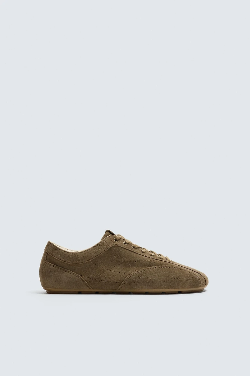 CHAUSSURES EN CUIR À SEMELLE ULTRAFINE