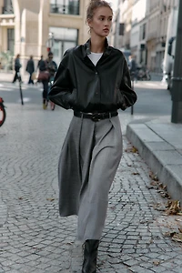 PLEATED BELTED MIDI SKIRT