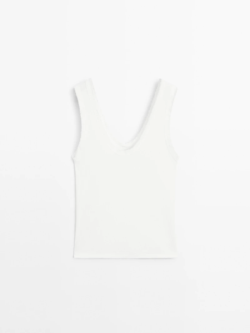 Top avec liseré effiloché en coton mélangé