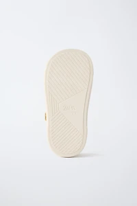 BAREFOOT SNEAKERS