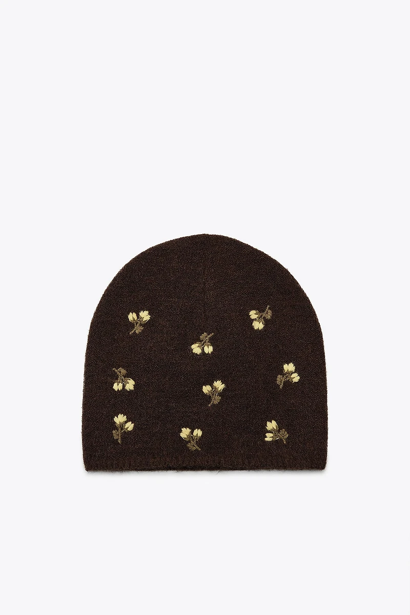 FLORAL EMBROIDERED KNIT BEANIE HAT