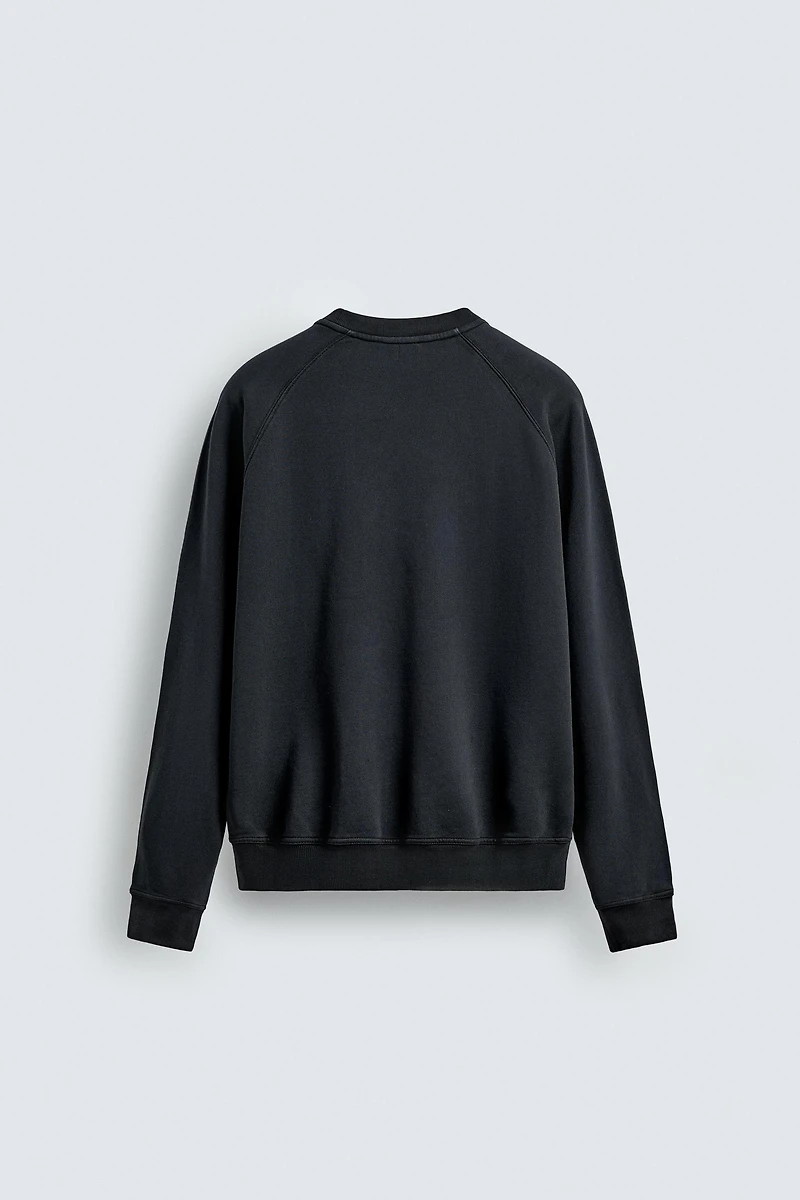 BASIC WASHED CREWNECK SWEATSHIRT