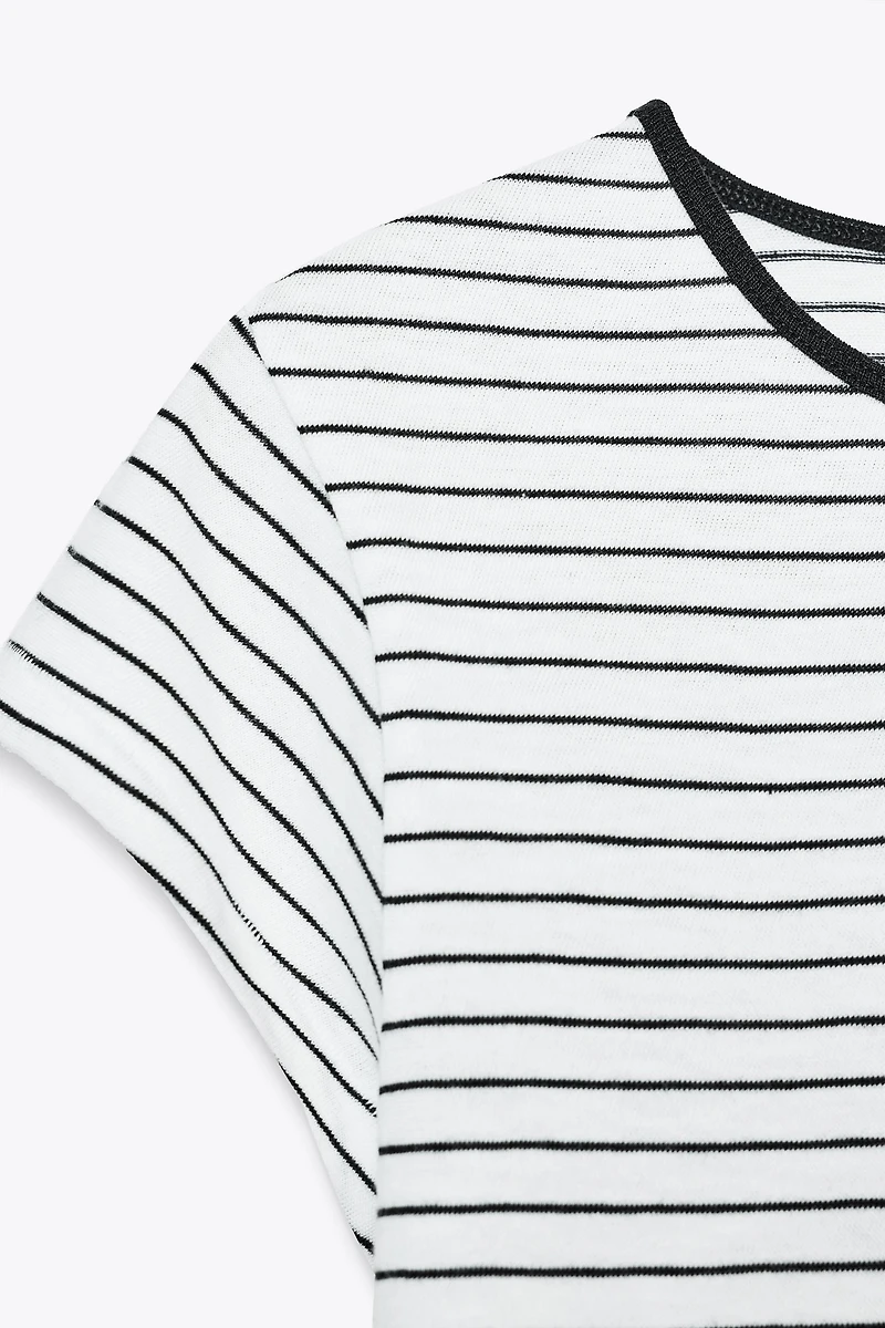 T-SHIRT RUSTIQUE À MANCHES COURTES