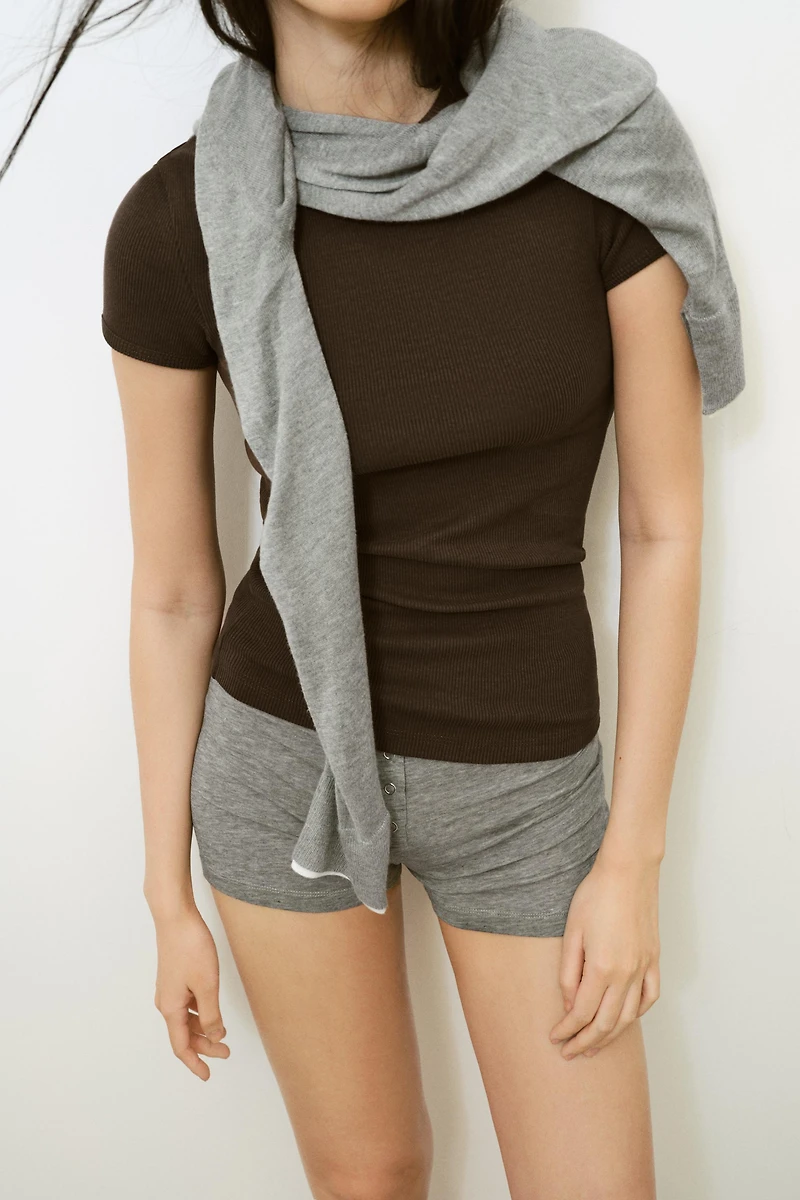 RIBBED T-SHIRT