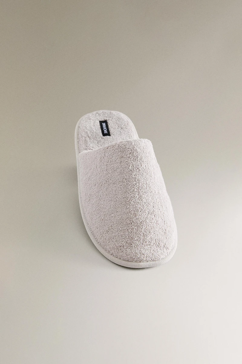 TERRY BATHROOM SLIPPERS