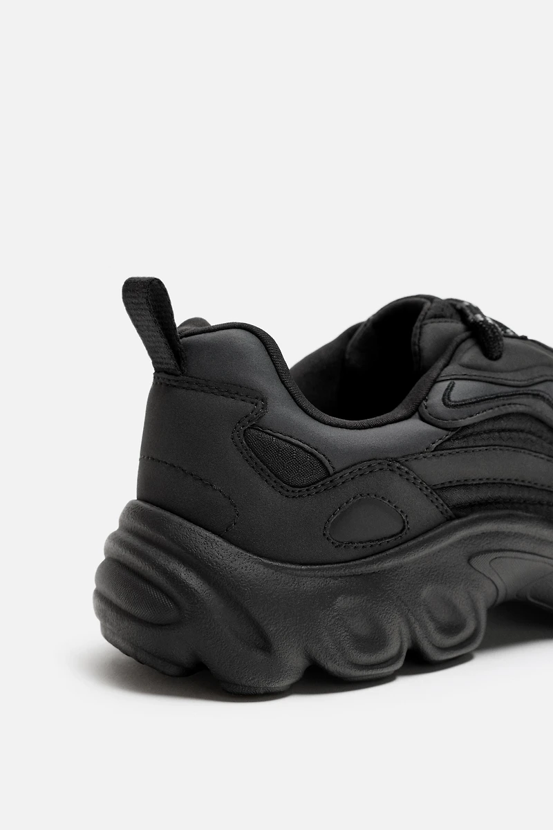 THICK-SOLED SNEAKERS