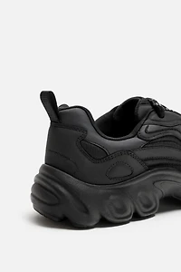 THICK-SOLED SNEAKERS