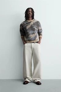 BRUSHED TEXTURED ABSTRACT JACQUARD JUMPER