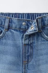 RIPPED BAGGY DENIM SHORTS