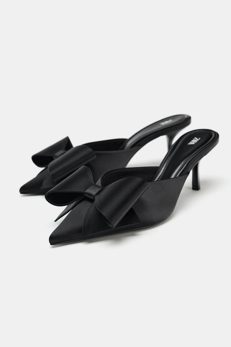BOW HEELED MULES