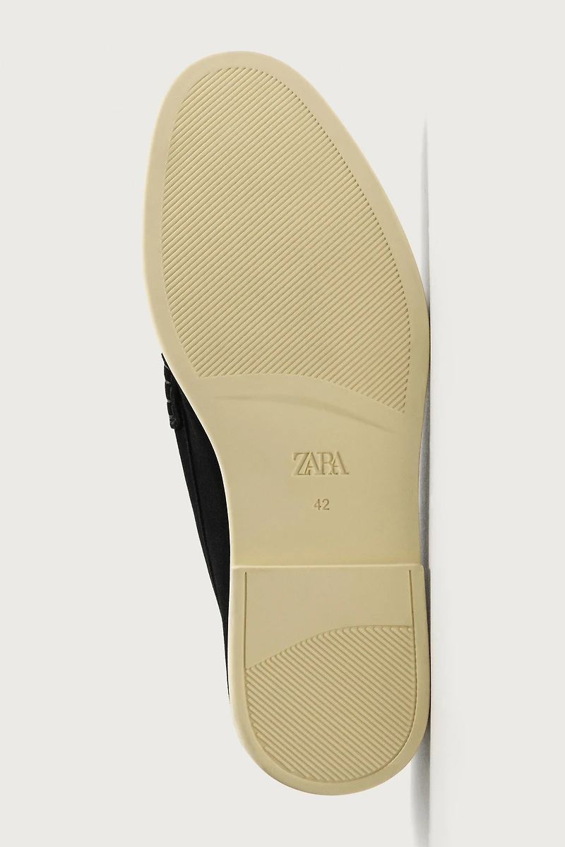 CASUAL LEATHER LOAFERS