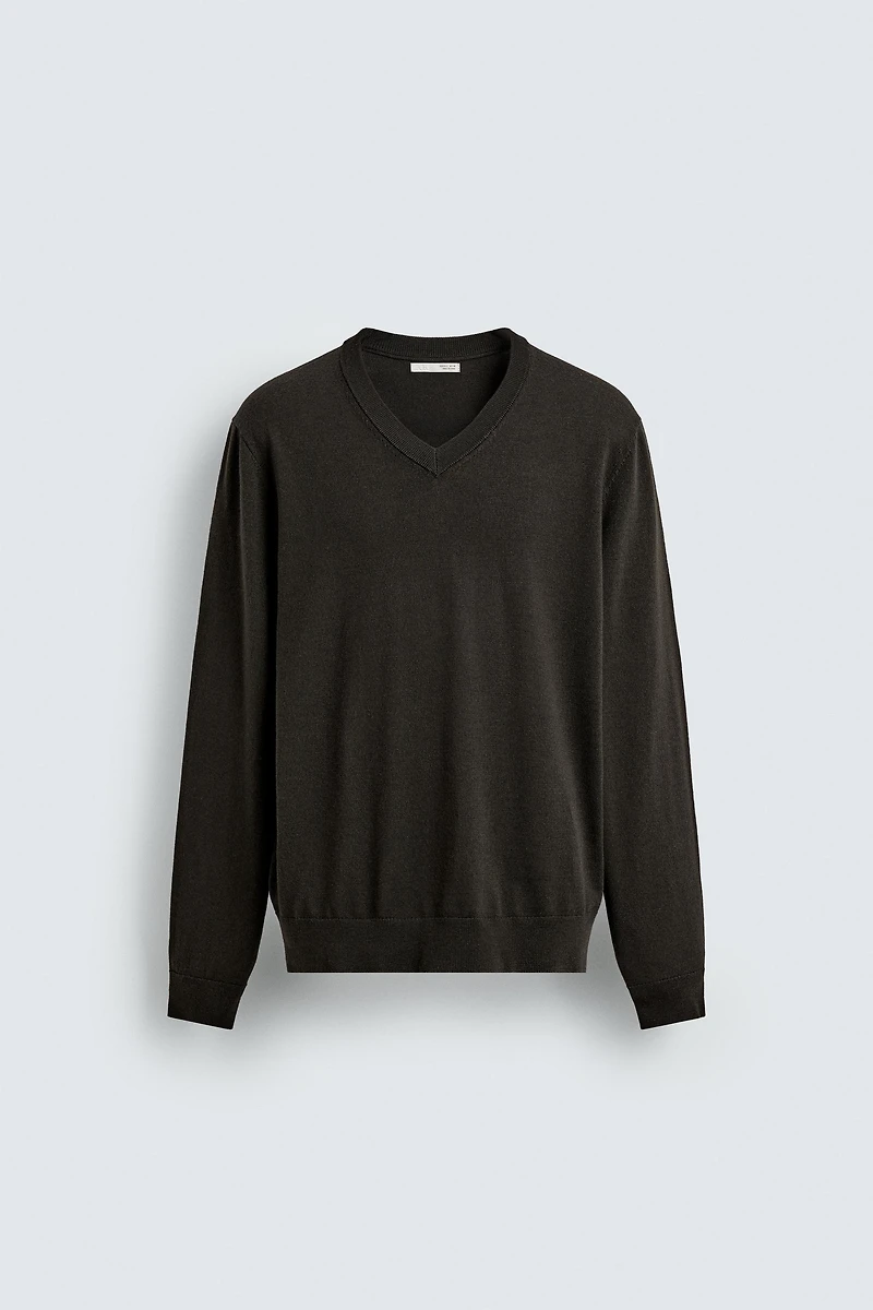 PULL COL EN V 100 % LAINE